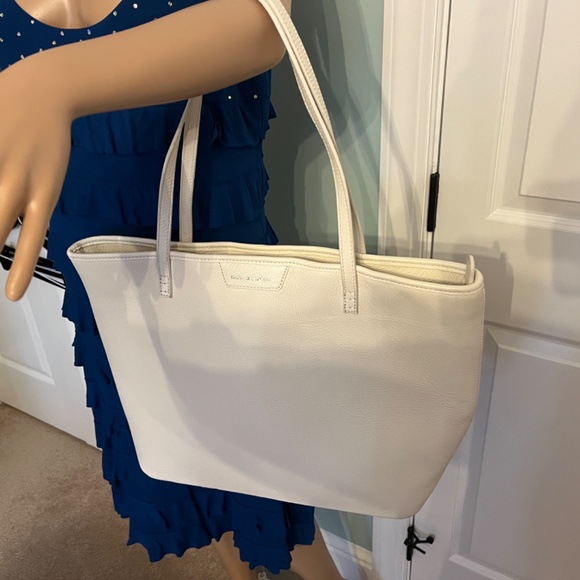 Handbag - Picture 15 of 16